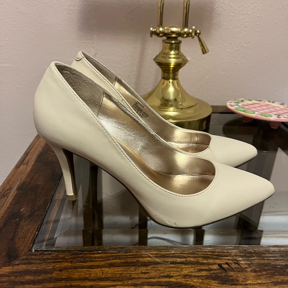 Size 6 cream colored heels